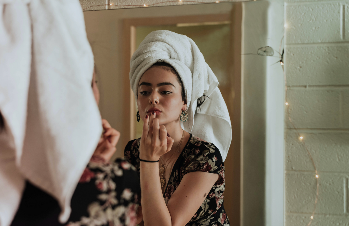 What is 'maskne' and how can you avoid it?